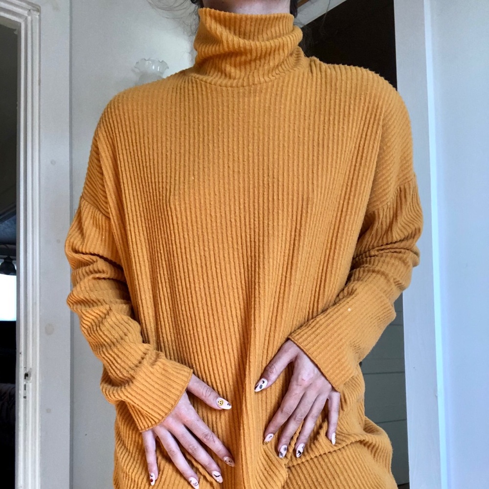 SWEATER DRESS 🦋